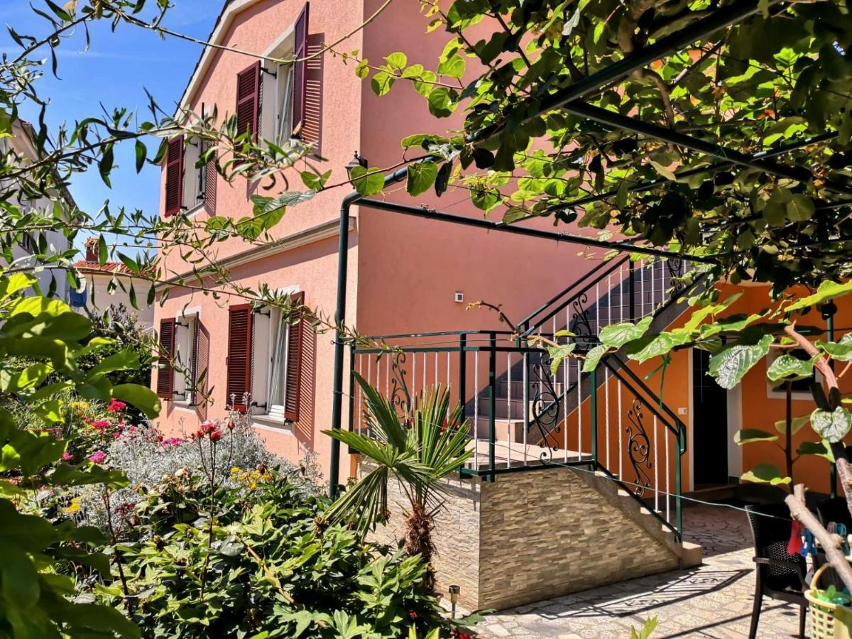 Apartments Ines 梅杜林 外观 照片